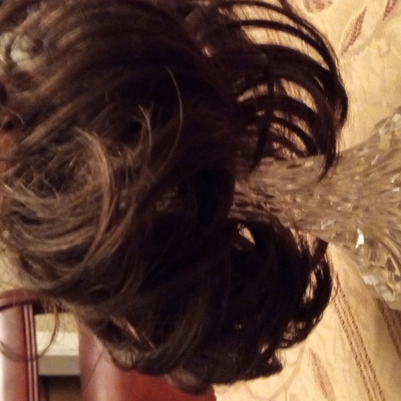 Hair brown hair scrunchie - Picture 4 of 4
